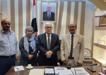 مدير مؤسسة تمدين شباب بعدن يناقش مع وزير الإدارة المحلية امكانية التنسيق التشاركي