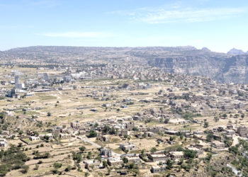 تقييد حرية محامي في التربة بسجن خاص