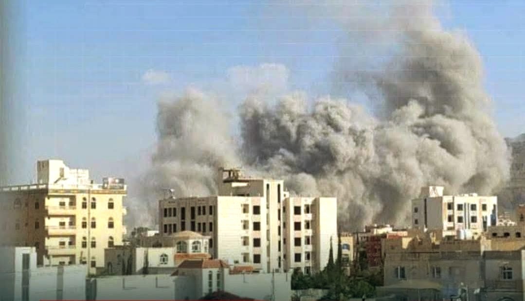 العدو الإسرائيلي يستهدف أحياء سكنية ومنشآت مدنية في العاصمة صنعاء.. وسقوط عشرات القتلى والجرحي من المدنيين