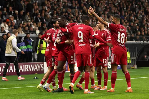 دوري أبطال أوروبا: ريال مدريد يفوز بصعوبة وليفربول ينهِي سلسلة هزائمه بفوز كاسح