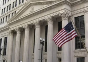 ديون أمريكا تتخطى حاجز الـ 40 تريليون دولار لأول مرة في تاريخها